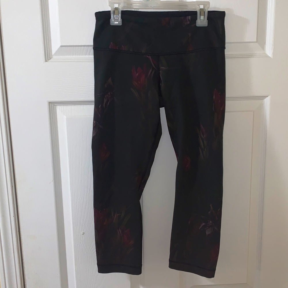 Lulu Lemon Size 4 Capri
